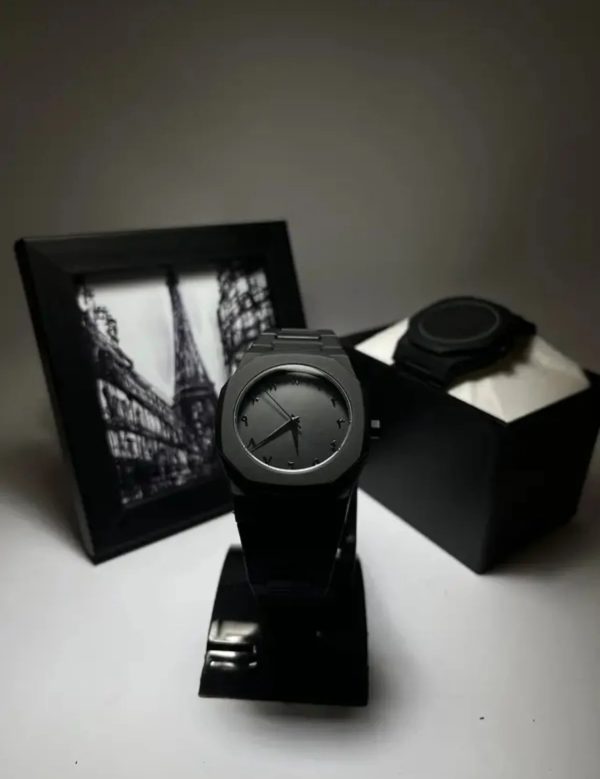 Black Aura Quartz Watch – Lightweight Design, ,